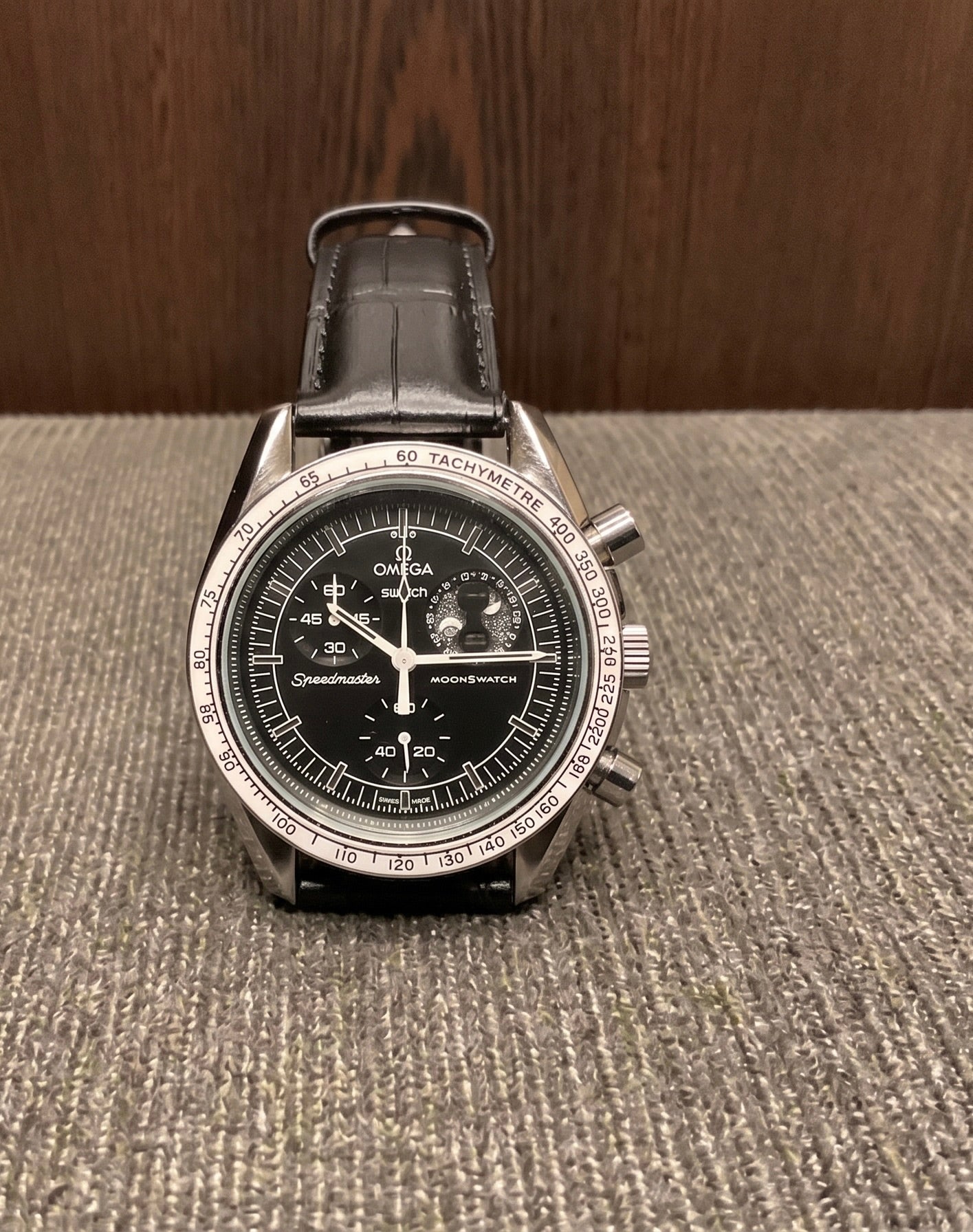 Omega x Swatch Moonswatch Snoopy – Metal Case Mod