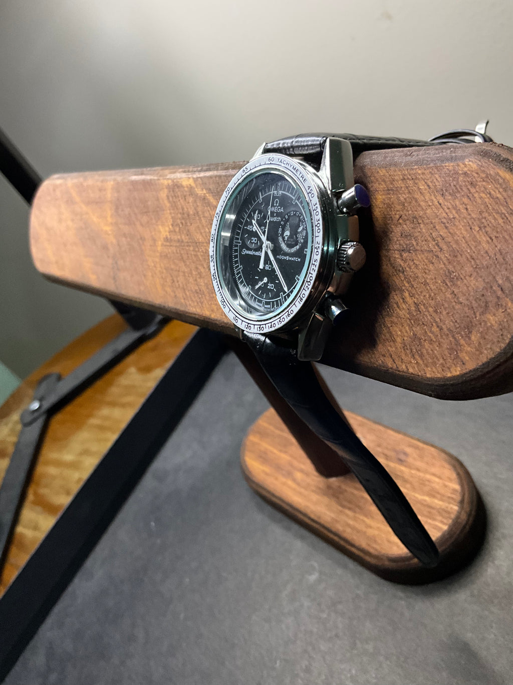 Omega x Swatch Moonswatch Snoopy – Metal Case Mod