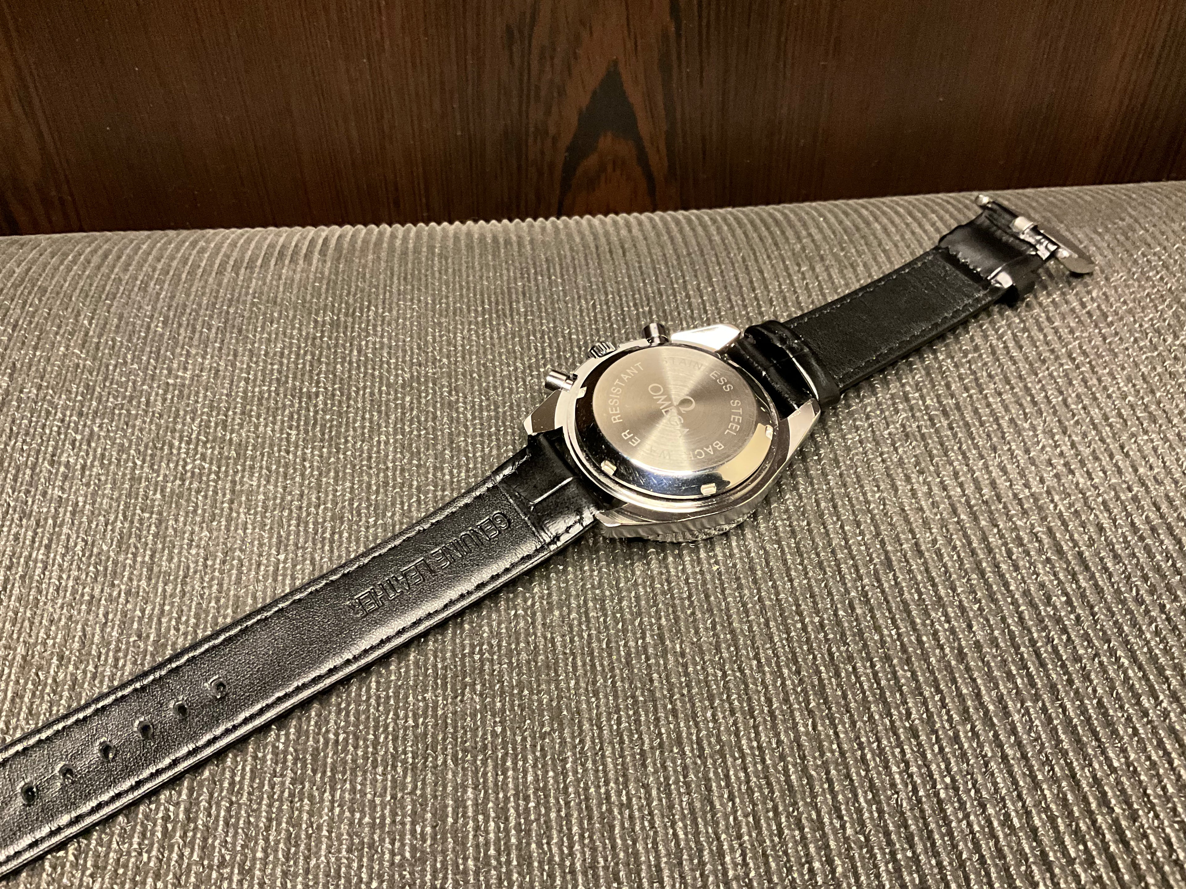 Omega x Swatch Moonswatch Snoopy – Metal Case Mod