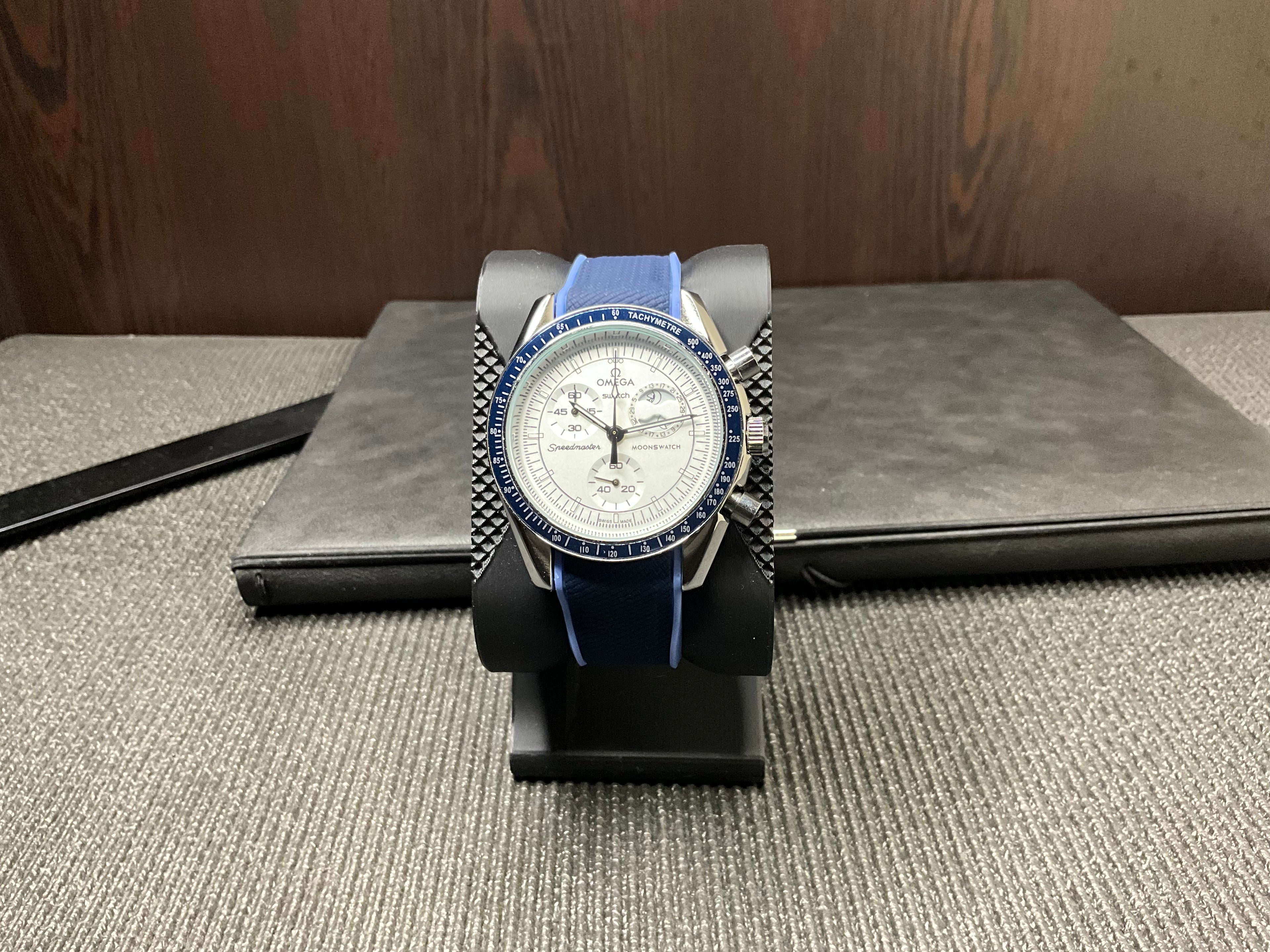 Omega x Swatch Moonswatch Snoopy – Metal Case Mod
