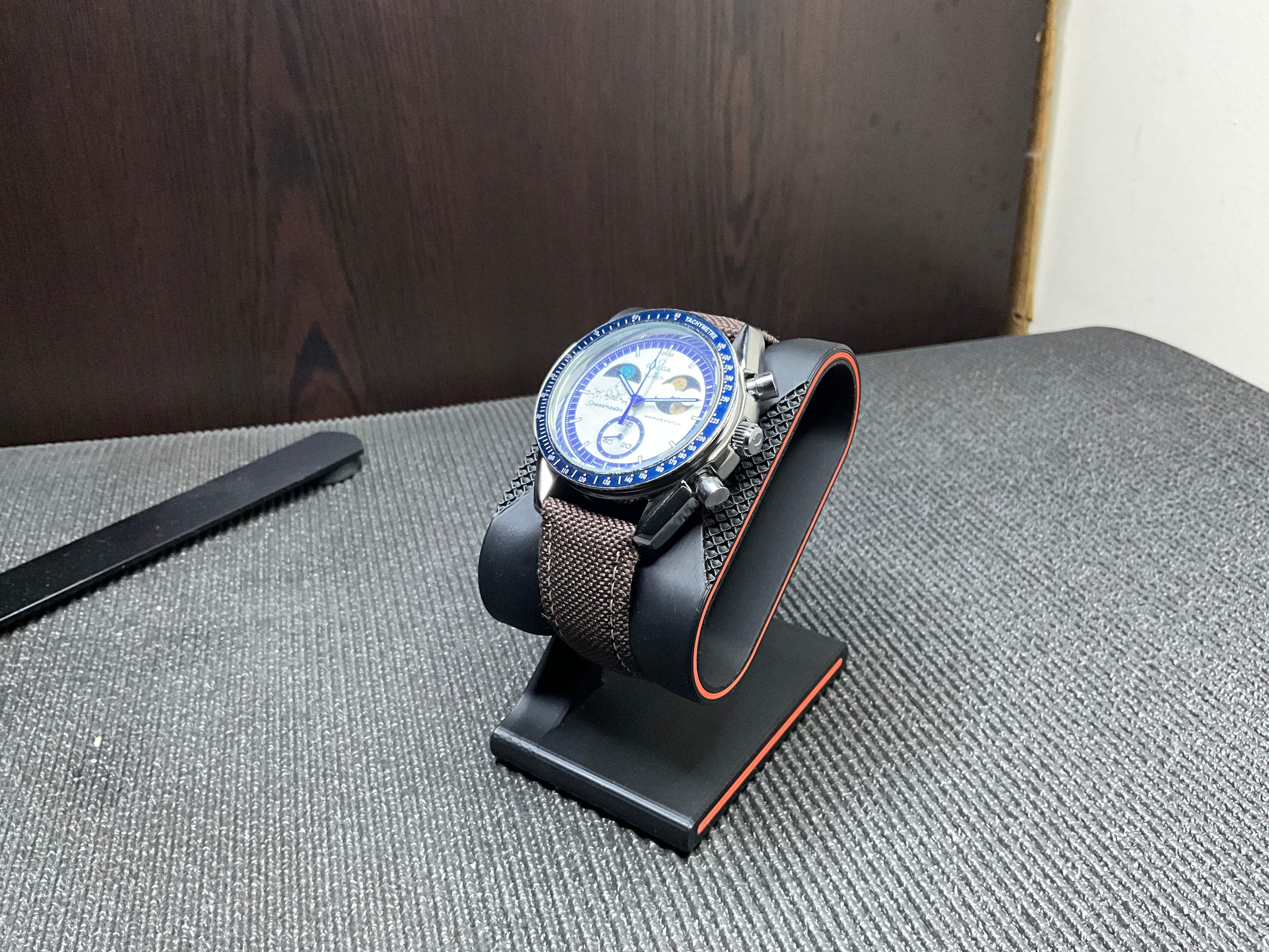Custom Metal Case Omega x Swatch Mission to Earthphase Moonshine Gold Watch Mod
