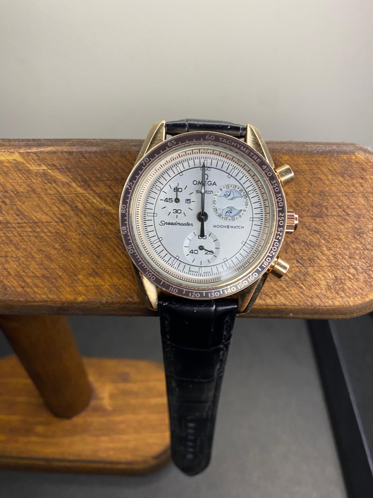 Omega x Swatch Moonswatch Snoopy – Metal Case Mod