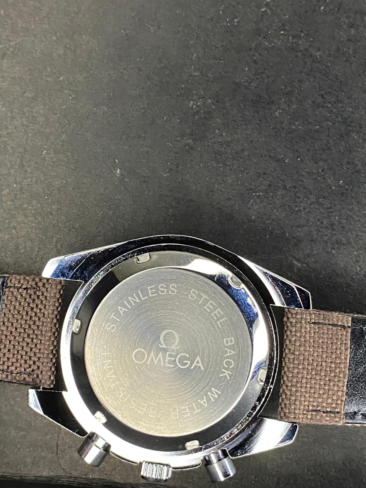 Omega x Swatch Moonswatch Snoopy – Metal Case Mod